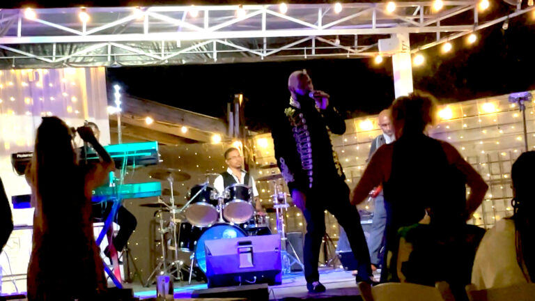Toddy Oaks Live Music in Katy TX | Kameron Music Performances